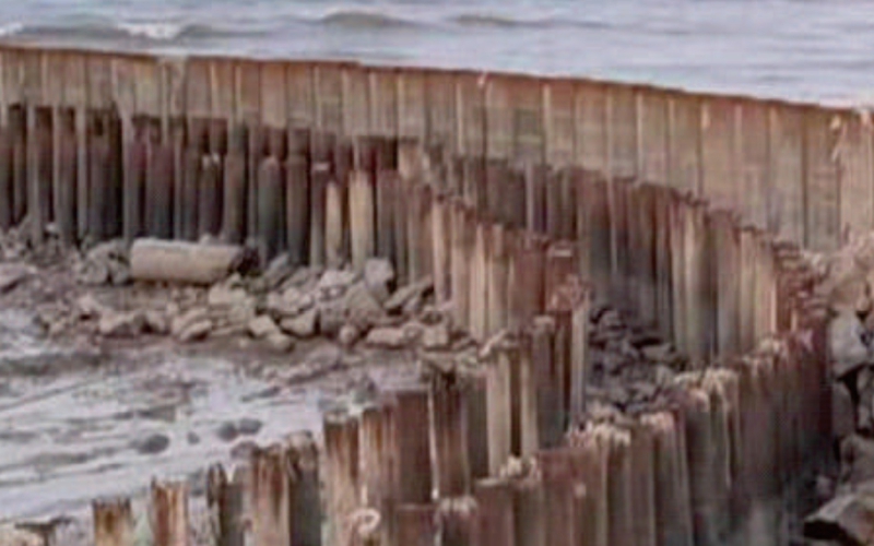 江蘇濱海風(fēng)電場(chǎng)臨海風(fēng)機(jī)道路、平臺(tái)防沖墻工程